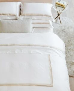 Italian 5-Line Embroidery Dune/Milk