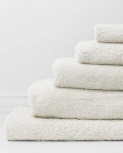 Au Lit Luxe Towels -Home Textiles Shop AuLitLuxeTowelsMilkweb 719511a7 b8f2 472f 8ce6 f73639479d11