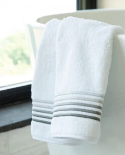 5-Line Embroidered Guest Towels -Home Textiles Shop BAGNI5LINEGREYWHITE1 81592c27 38d4 452e 9a26 005b3ed783fa