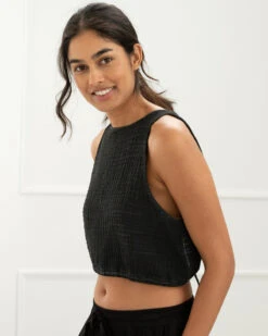 Crinkle Keyhole Tank Black -Home Textiles Shop Crinkle Keyhole Tank Black Beauty