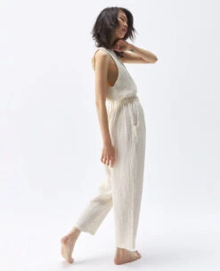 Crinkle Slouchy Pants Cream -Home Textiles Shop CrinkleSlouchyPantsCream4