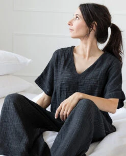 Crinkle Crop Top Black -Home Textiles Shop CrinkleTopBlack6