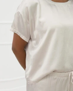 Kit Silky Soft Satin Tee -Home Textiles Shop Kit Satin Tee Cream3