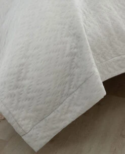 Milan Coverlet Grey/Milk -Home Textiles Shop Milan Quilt Grey Milk 5