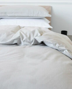 Mini-Waffle Piqué White & Pebble -Home Textiles Shop Mini WafflePiqueWhite Pebblecloseup3