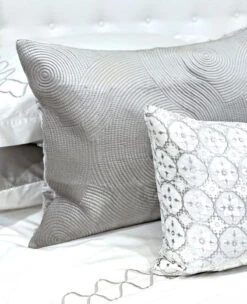 Velvet Circles Quilt -Home Textiles Shop Velvet Circles Quilt 9