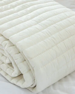 Velvet Channel Quilt -Home Textiles Shop VelvetChannelQuilt1