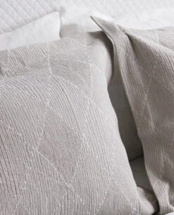 Vittorio Clay Cushion