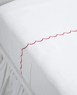Scallop 220 Thread Count Percale -Home Textiles Shop scallop red flatsheet2 e3610ae0 e3f9 42db 8789 8682ac97f8db